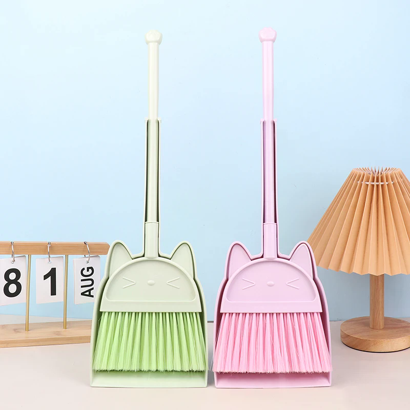 Kids Outdoor Broom - 1 Zestaw Kreskówkowy Elastyczny Zestaw do
